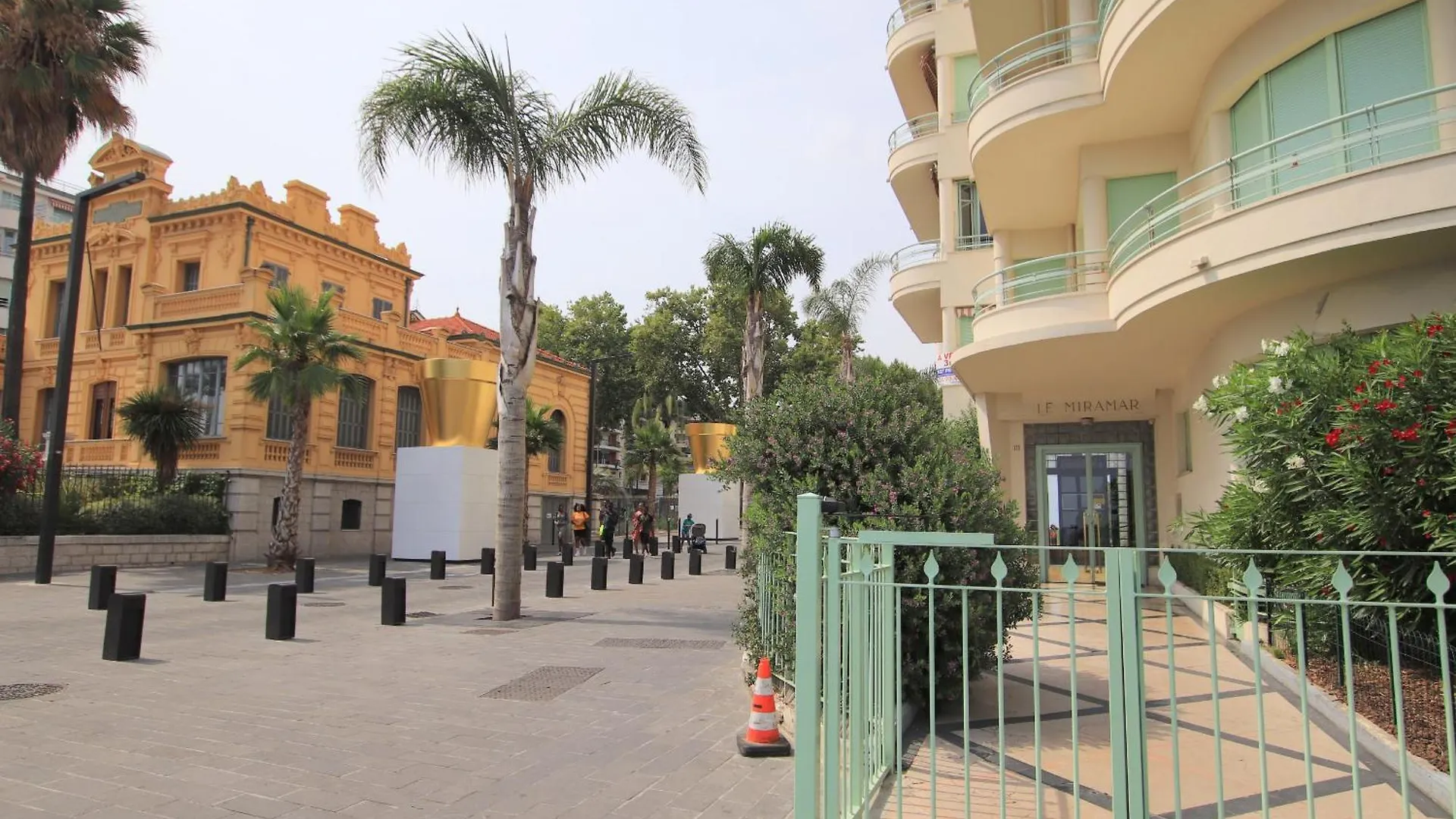 Apartamento Happyfew Le Miramar Niza 0*,